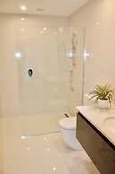 52b Preston Heights Apartment