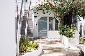 La Mona Loiza Apartments Complex
