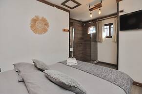 Rustika Bed & Breakfast