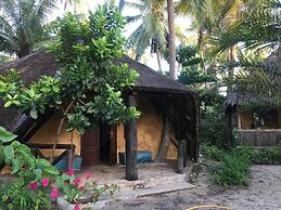 Mike's Beach Cottages