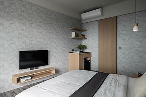 TWO Easy Inn
