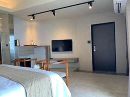 TWO Easy Inn