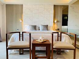 TWO Easy Inn