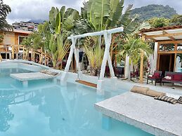 Sababa resort