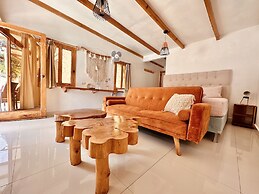 Sababa resort