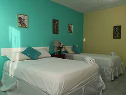 Jerusalem of Cancun Pansion Apts.