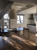 Unique House at Lake Ijsselmeer