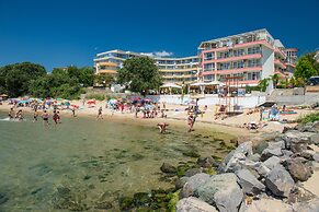 Hotel Iris Beach