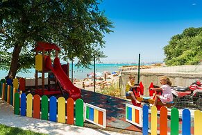 Hotel Iris Beach
