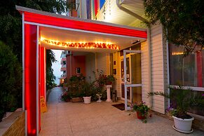 Hotel Iris Beach