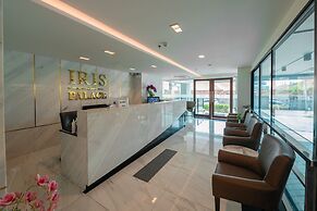 Iris palace