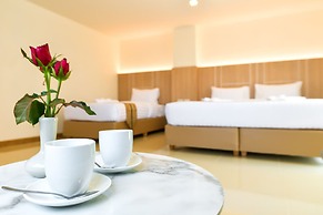 Iris palace
