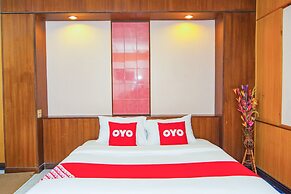 OYO 534 Phasuk Hotel