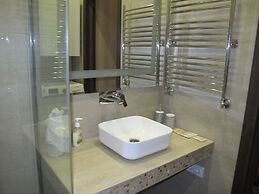 Apartment on Triumfalnaya St. 12-5