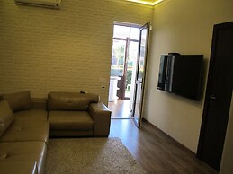 Apartment on Triumfalnaya St. 12-5