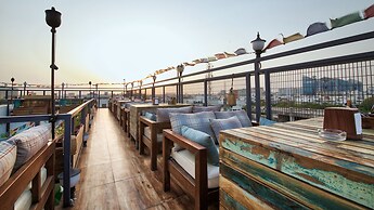 Hotel Royal Empire