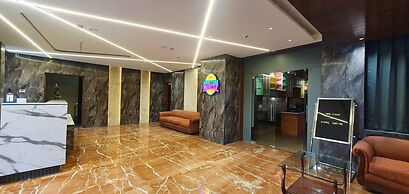 Hotel Royal Empire