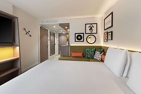 Hampton by Hilton London Ealing