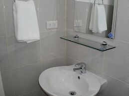 The Palines Apartment Hotel