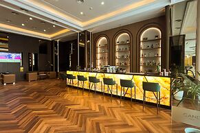 Asialink Hotel By Prasanthi