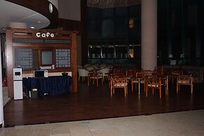 Hebron Hill Resort