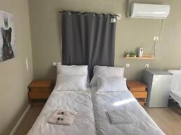King Koresh Hotel