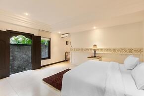 Villa Pantai Karang