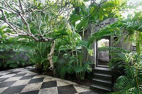 Villa Pantai Karang
