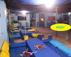 Oasis Hotel