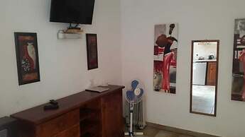 D & H Guesthouse