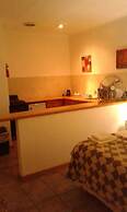D & H Guesthouse