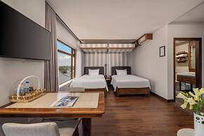HA Ocean Front Hotel and Apartment