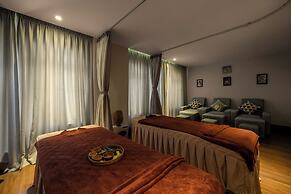 HA Ocean Front Hotel and Apartment