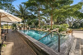 HA Ocean Front Hotel and Apartment