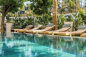 HA Ocean Front Hotel and Apartment