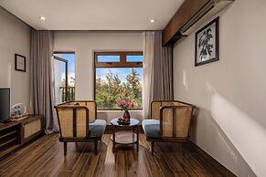 HA Ocean Front Hotel and Apartment