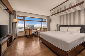 HA Ocean Front Hotel and Apartment