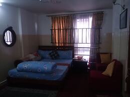 Hotel swastik