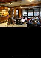 Hotel swastik