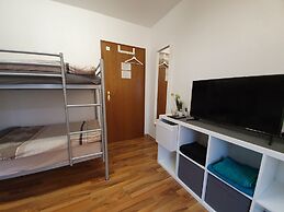 Kaiser Homestay