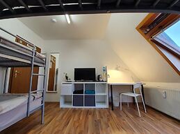 Kaiser Homestay