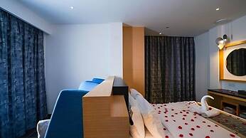 TSR Seafront Hotel