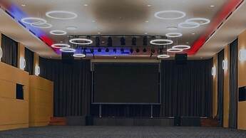 TSR Seafront Hotel