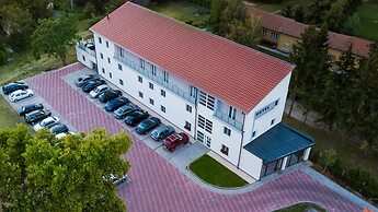 Hotel Szeghalom