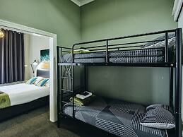 Black Diamond Lodge