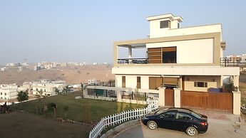 Valley View Villa