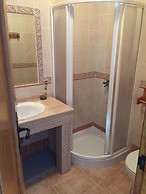 Hostal  Catedritos Ibéricos A-5 KM 154