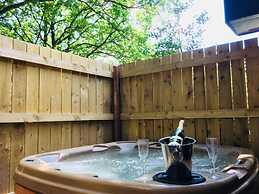 Primrose 17 Hot Tub