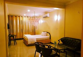 Nemarts Hotel