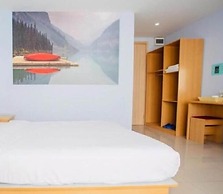 99 Hotel